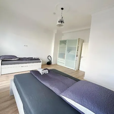 Appartamento Zentralmoers 140m2 Hbf Nah Moers