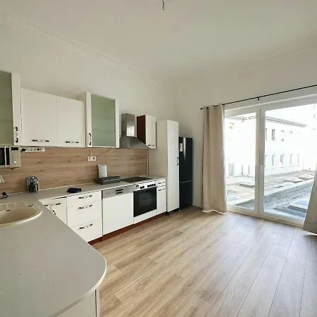 Apartment Zentralmoers 140m2 Hbf Nah